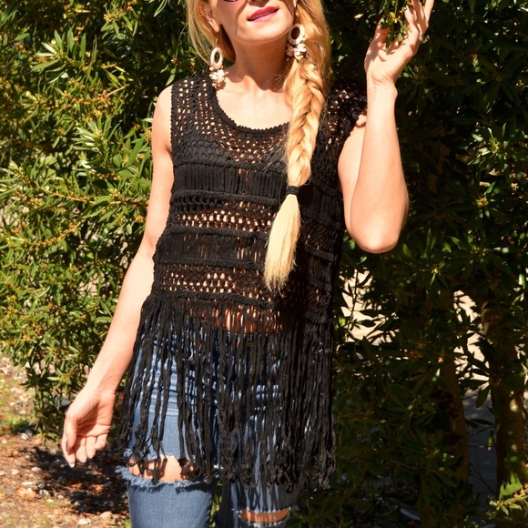 BLACK CROCHET TOP - Picture 2 of 5